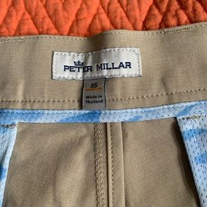 Mens Peter Miller golf shorts. Pinehurst Country Club members only logo. Size 35